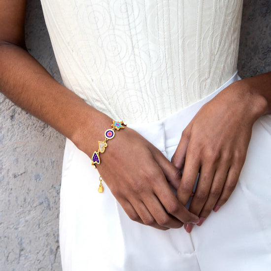 Pulsera Wixárika Arcoíris: Lleva Contigo Energía Positiva y Buenas Vibras