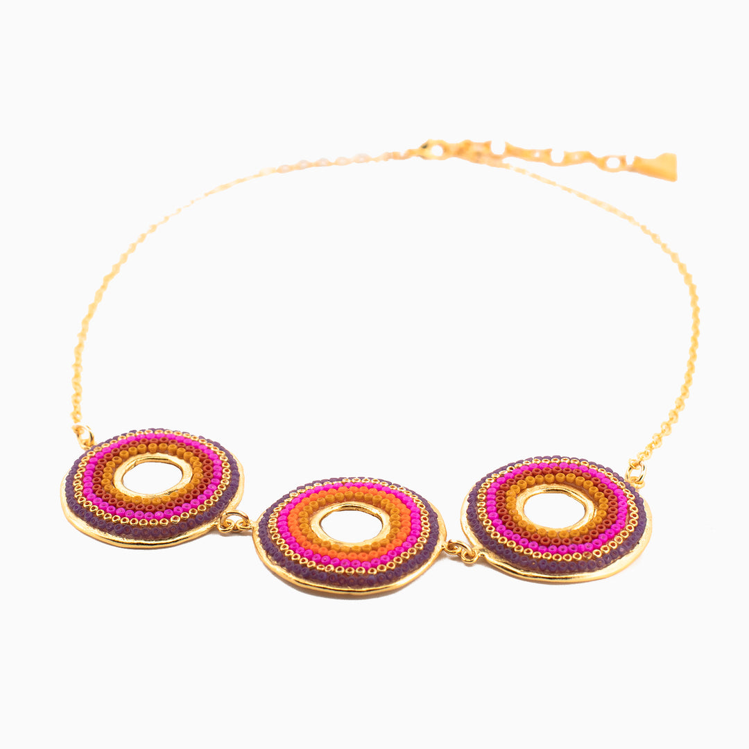 Gargantilla Triple Arcoiris Ixchel